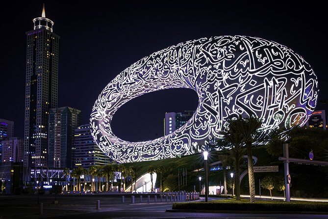 Big Bus Dubai Open Top Night Tour - Dubai Marina, yachts, and the city after dark