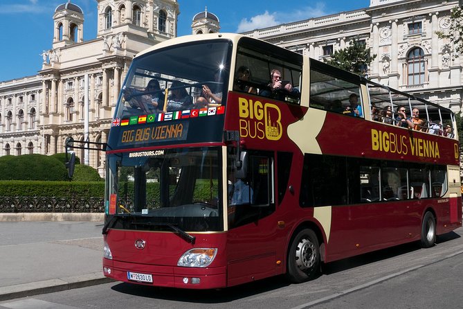 Big Bus Vienna Hop-On Hop-Off Sightseeing Tour - Hundertwasser House and Stadtpark