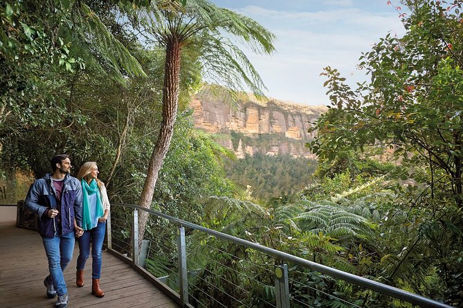 Blue Mountains Hop On Hop Off Tour - Walking trails, waterfalls, gardens, and galleries