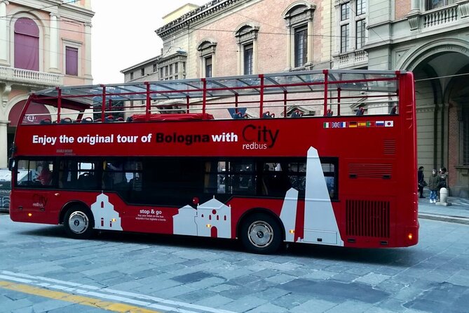 Bologna City Red Bus and Food tasting - Piazza Maggiore and Bologna’s central sights