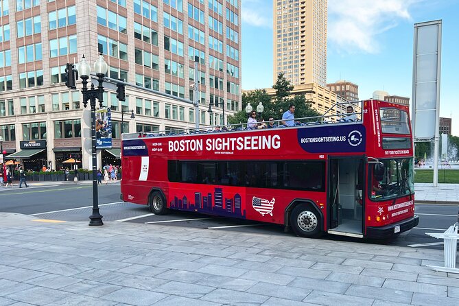 Boston Hop-On Hop-Off All Day Sightseeing Tour - Stop 1: Atlantic Avenue, Quincy Market, and the Aquarium