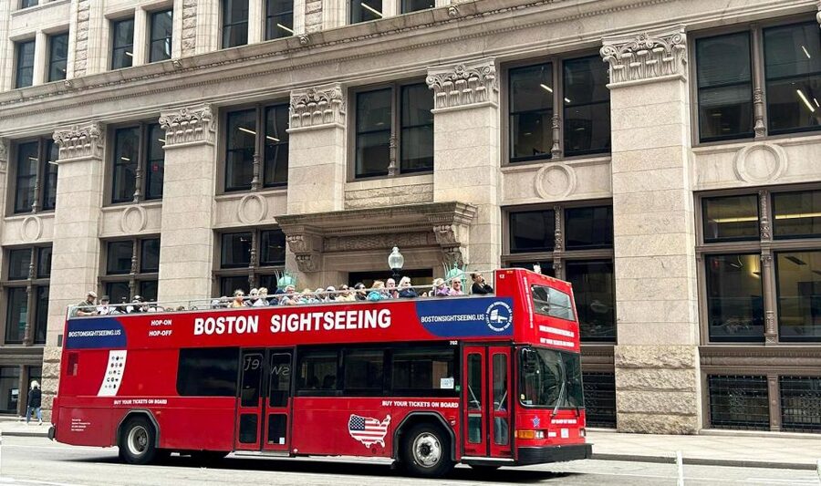 Boston: Hop-On Hop-Off Double-Decker Bus Sightseeing Tour - Stop 8: Massachusetts State House and the final stretch