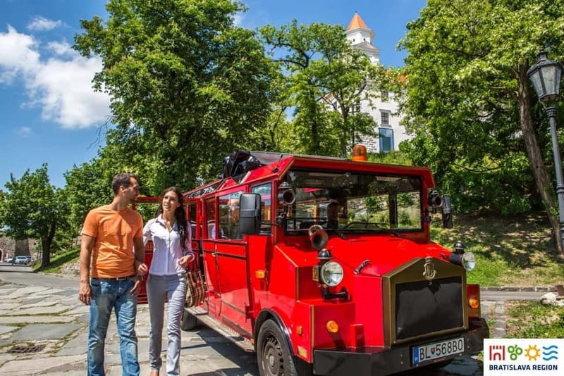 Bratislava: Sightseeing Bus Tour - Key points to know before you book