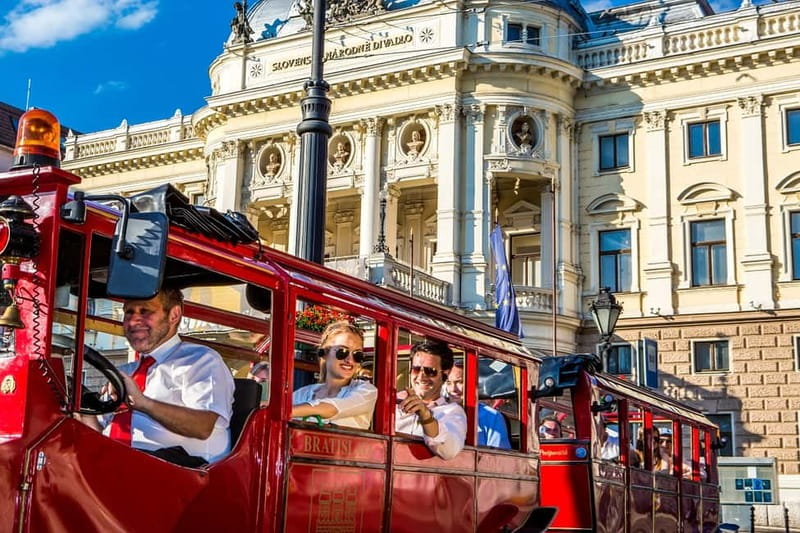 Bratislava: Sightseeing Bus Tour - Why this bus tour works well in Bratislava