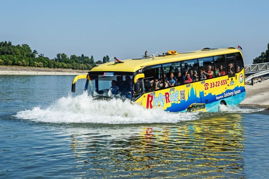Budapest: Floating Bus Tour by Land and Water - What the longer 1.5-hour version adds