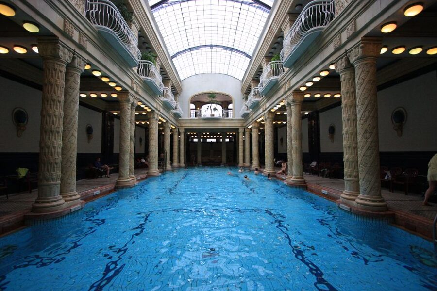 Budapest: Private 3-hour Guided City Tour by Bus - Should you book this Budapest tour?