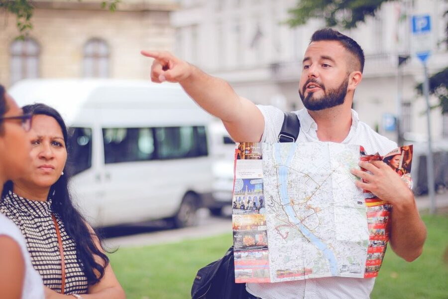 Budapest: Private 3-hour Guided City Tour by Bus - Why this tour works well as a first look at Budapest