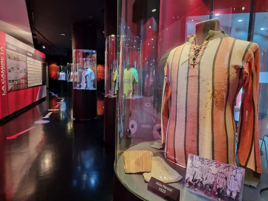Buenos Aires: Hop-On Hop-Off Bus and Football Museums - How to plan the two days