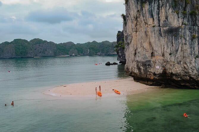Bus Cat Ba island to Ha Noi - Who should book this route?
