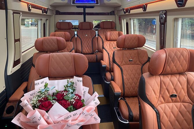 Bus from Hanoi to Ninh Binh - This is a transfer with a Hoa Lu stop, not just a bus ride