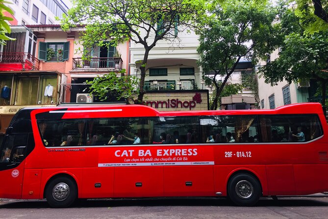 Bus Hanoi to Cat Ba Island with Cat Ba Express - The two-hour highway ride to Got Station