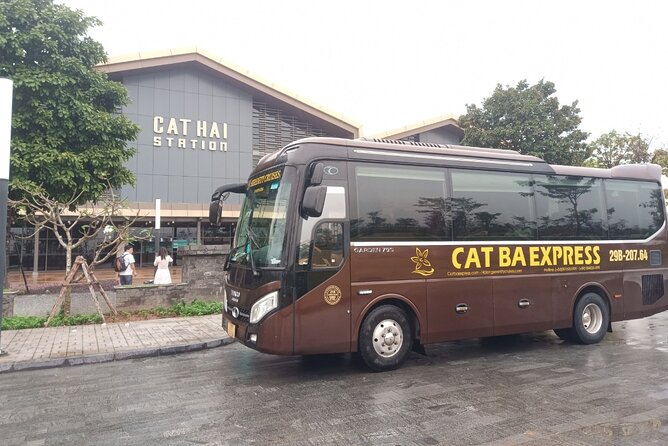 Bus Hanoi to Cat Ba Island with Cat Ba Express - What the staff add to a simple transfer