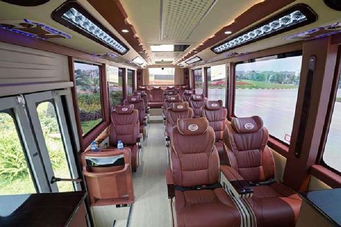 Bus to Cat Ba, Expressway,Speedboat - A better-than-basic bus ride on Highway 5B