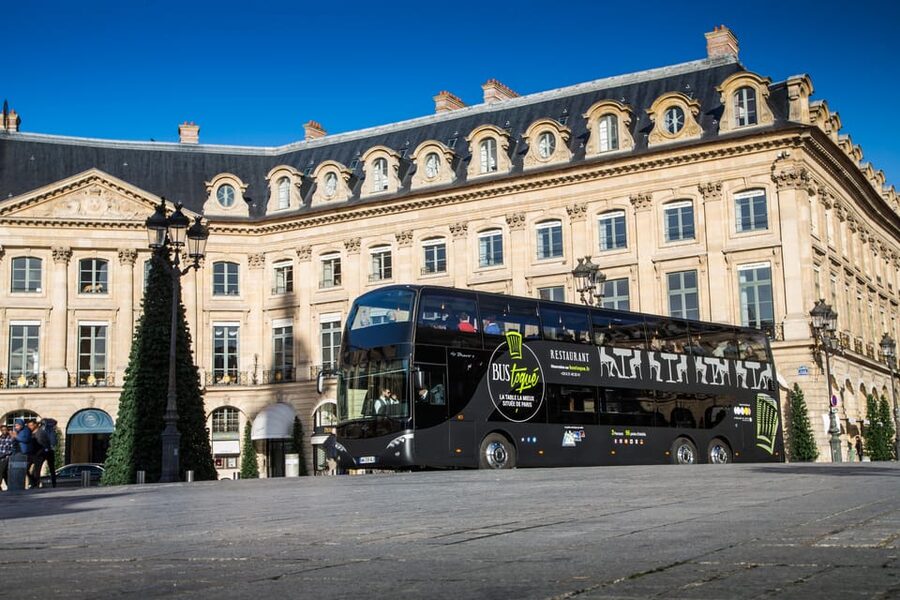 Bus Toqué Champs Elysées Tour w/ 3-Course Dinner & Champagne - The 6:00 PM departure and first city views