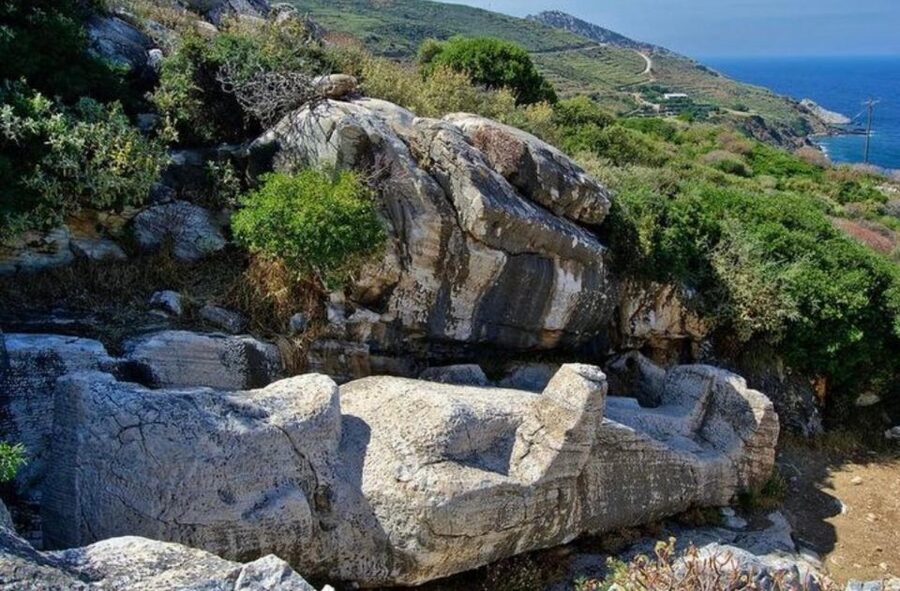 Bus Tour Around the island of Naxos - What the guide and driver add to the day