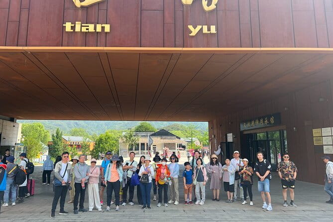 BusDa-Mutianyu Great Wall & Summer Palace Full-Day Group Tour - Key points at a glance