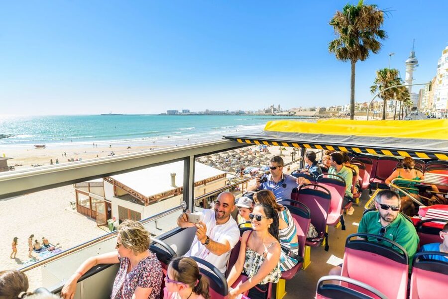 Cadiz: City Sightseeing Hop-On Hop-Off Bus Tour - Iglesia del Carmen and Plaza de España