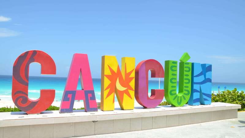 Cancun: Hop-On-Hop-Off Sightseeing Bus Tour - The Centro circuit: parks, markets, and everyday Cancun