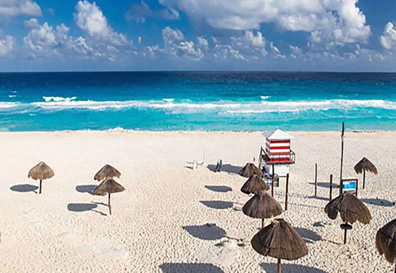 Cancun: Hop-On-Hop-Off Sightseeing Bus Tour - How the audio guide works in practice