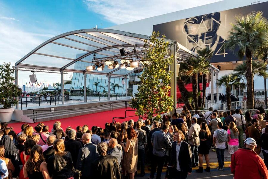 Cannes: City Tour in a Vintage Bus - The Palais des Festivals and the film-festival story
