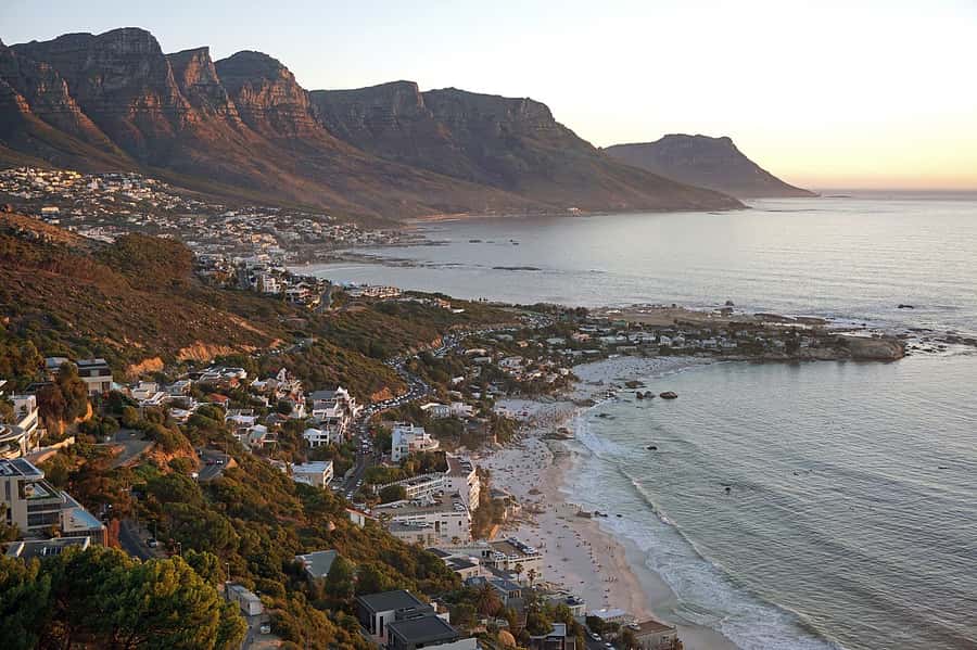 Cape Town: Half-Day Guided City Sightseeing Tour by Bus - The Atlantic Seaboard on the return drive