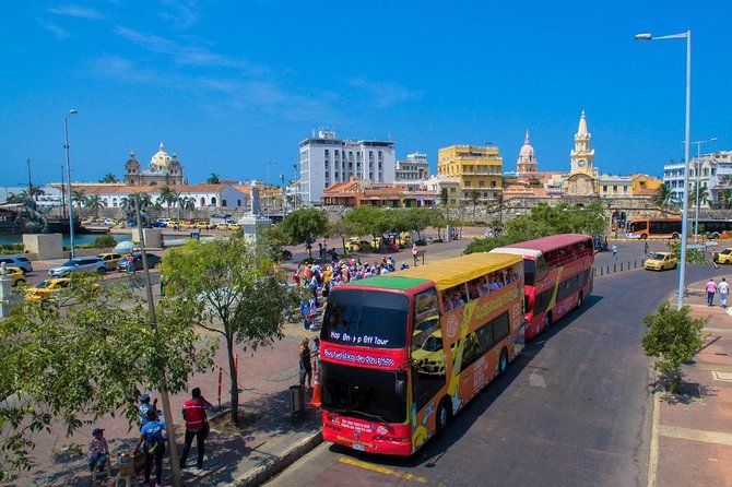 Cartagena: City Tour Hop On Hop Off - Bus Turistico de 2 pisos - Bocagrande Plaza Mall and the modern city