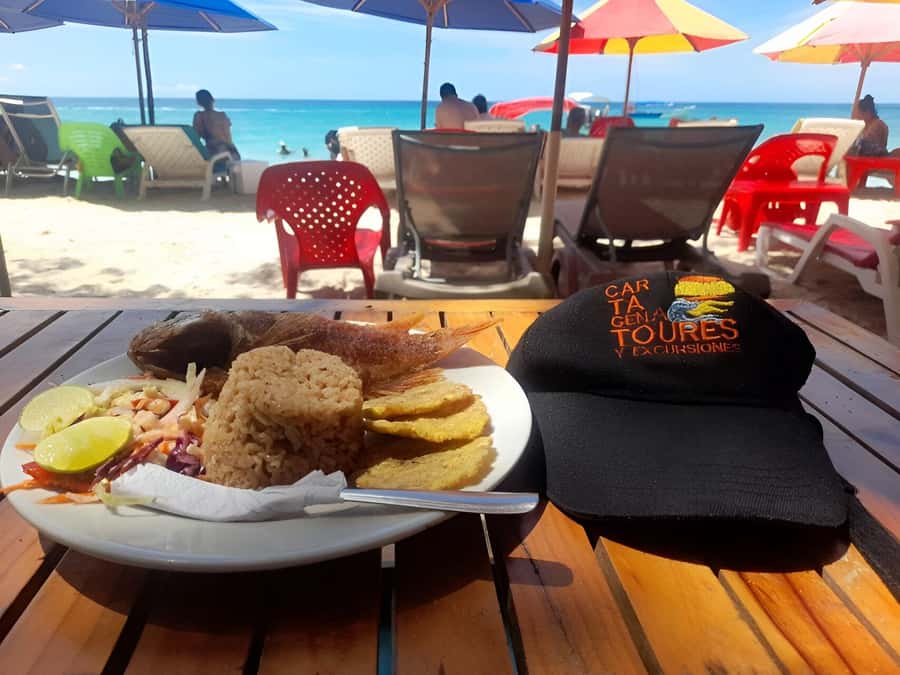 Cartagena: Daytour Aviary and Playa blanca, Barú by bus! - The bus ride to Barú