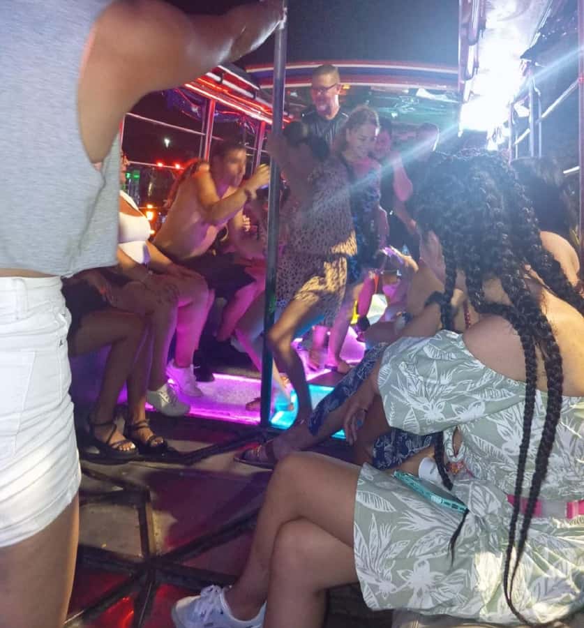 Cartagena: Party on a typical bus crossing the city - Finishing near Getsemaní nightlife