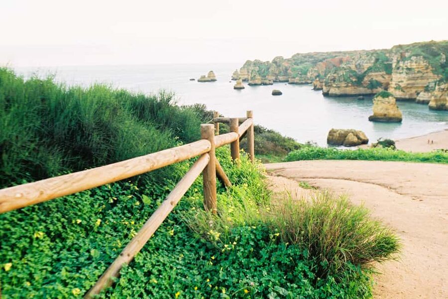 Carvoeiro, Algar Seco, and Ferragudo - Bus Tour - FAQ