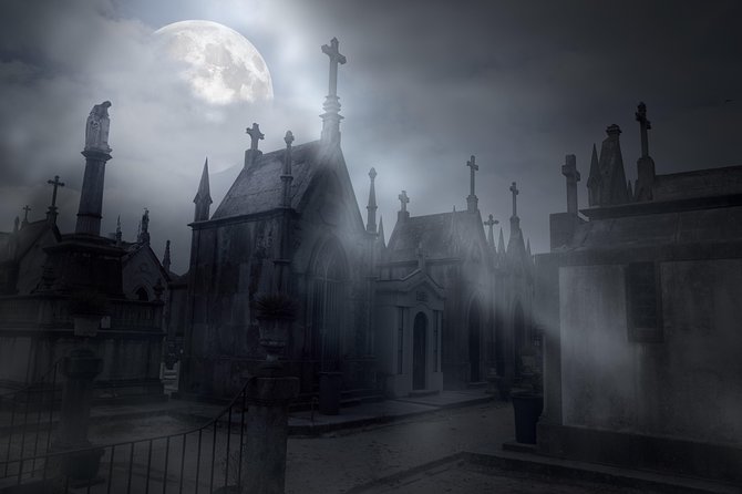 Cemetery and Ghost BYOB Bus Tour in New Orleans - Meeting point, timing, and practical planning