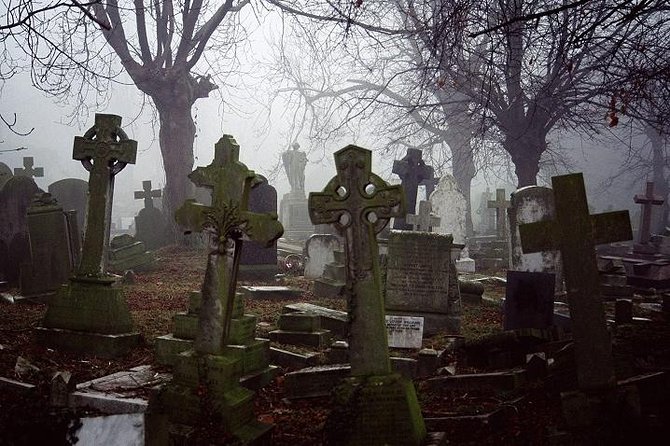 Cemetery and Ghost BYOB Bus Tour in New Orleans - How the ghost stories affect the night