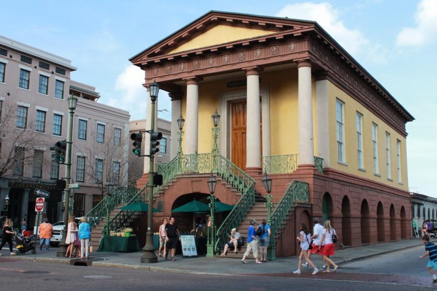 Charleston: Historic City Highlights Guided Bus Tour - Why the shuttle matters in Charleston’s heat