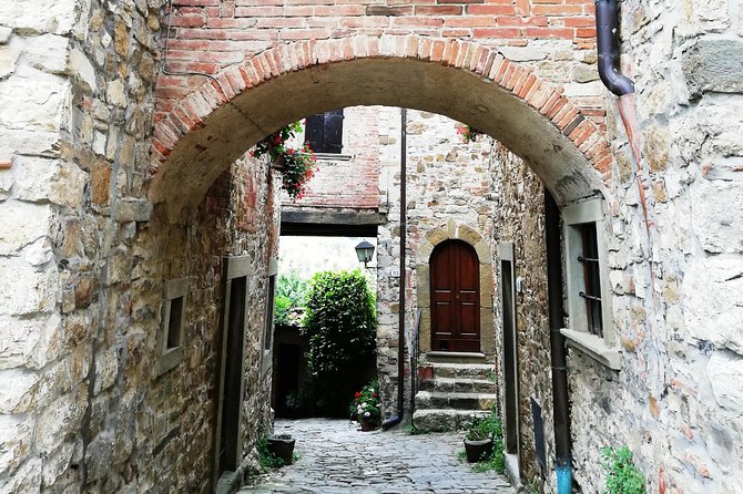 Chianti Wine Tour with Tuscan Lunch Open Top Van - Why the open-top van changes the day