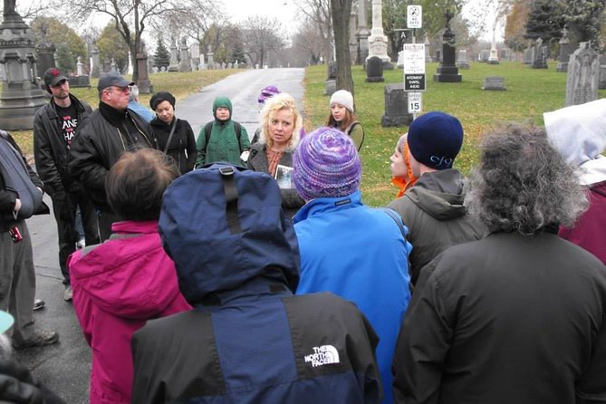 Chicago Hauntings Original Ghost Bus Tour - A ghost tour built on Chicago’s real tragedies
