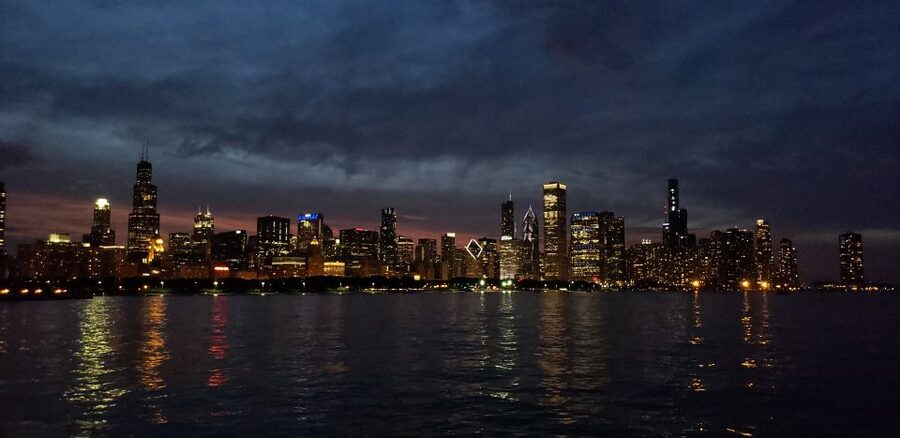 Chicago: Sunset Tour by Open-top Bus with Live Guide - Museum Campus and the broadest skyline view