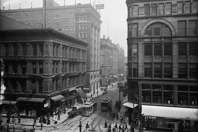 Cincinnati History & Sightseeing Bus Tour - Two stadiums, two sides of Cincinnati life