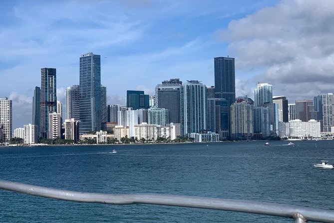 City Half Day Tour of Miami by Bus with Sightseeing Cruise - The boat ride around Star Island and Millionaire’s Row