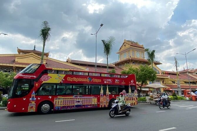 City Sightseeing Saigon Bus Tour - Red Route: the best first look at central Saigon