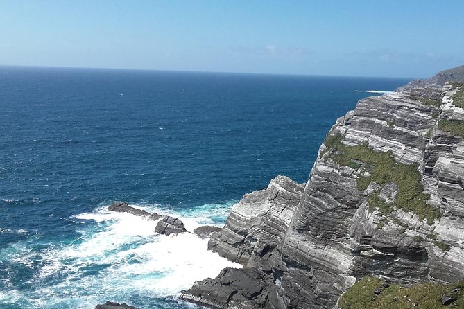 Cliffs of Moher & Bunratty Castle - Private Mini Bus Tour - Who will get the most from this experience?