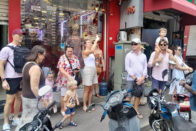 Colombo City Highlights Bus Tour - Jami Ul-Alfar Mosque gives the route a memorable landmark