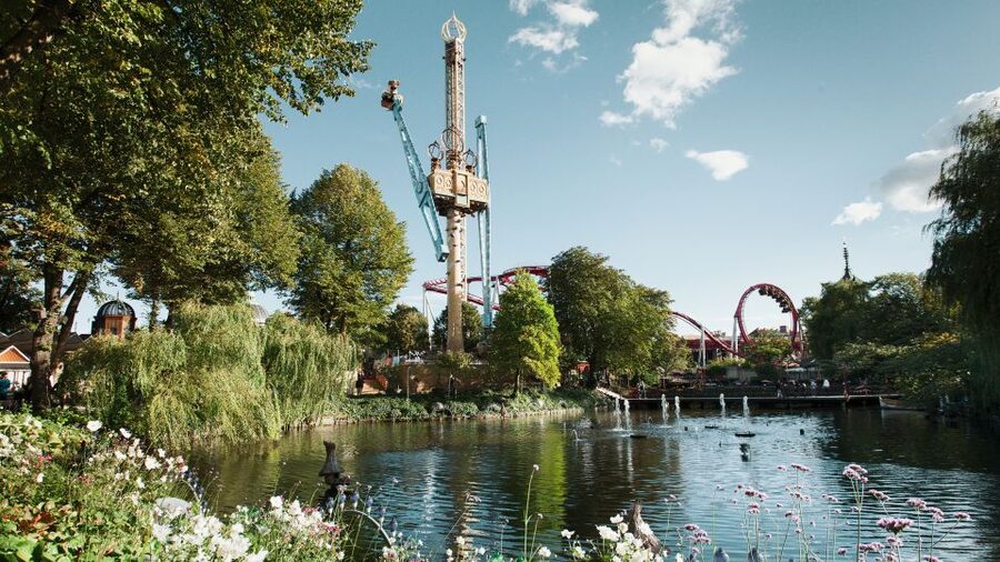 Copenhagen: City Card with 40+ Attractions & Hop-On/Off Bus - Art, design, and architecture under one card