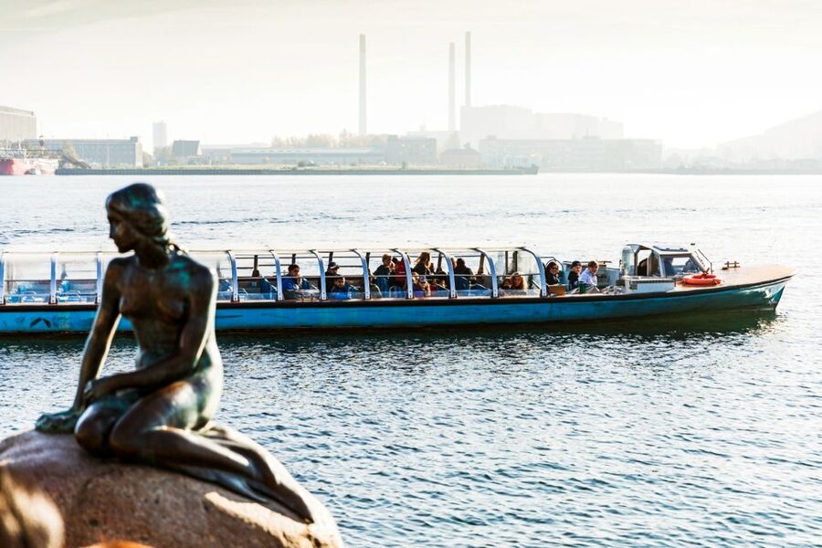 Copenhagen: Hop-On Hop-Off Bus Tour with Boat Tour Option - Amalienborg, the Little Mermaid, and Langelinie