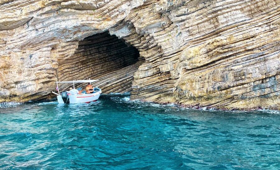 Corfu: Shore & Shared – Palaiokastritsa, Lakones, Kratsalo - The 45-minute ride from Corfu to Palaiokastritsa