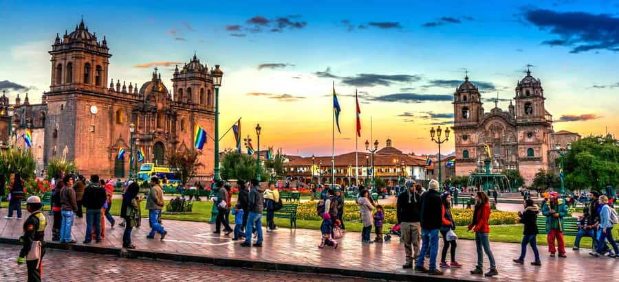 Cusco: open-top bus city tour - What the open-top bus adds