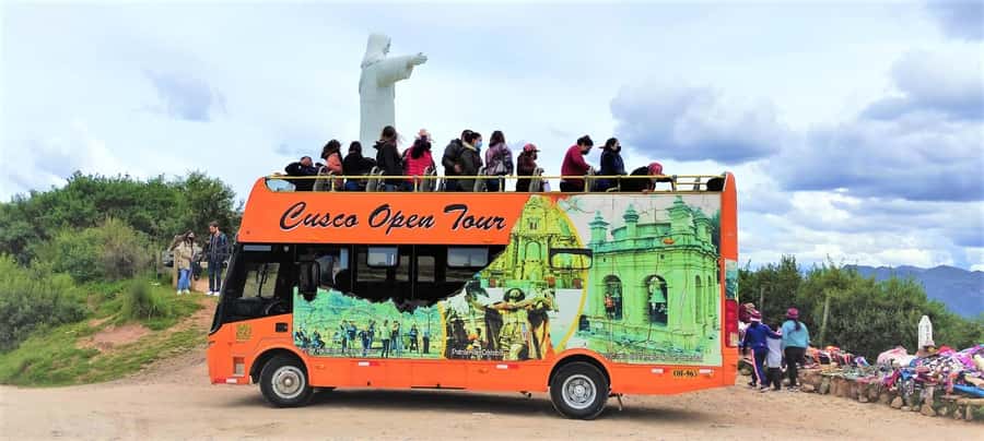 Cusco: Sightseeing Tour of the City on an Open-Top Bus - Starting near Santa Catalina and finding the bus