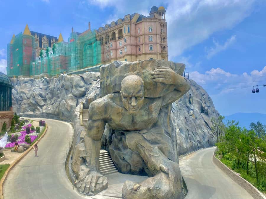 Danang: Golden Bridge by Private Car or Bus w hotel pickup - The return journey and the souvenir stop