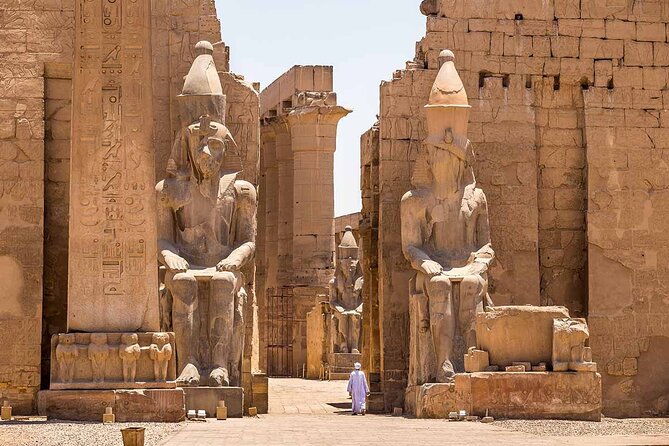 Day Tour To Luxor from Hurghada by Bus with Lunch - What the guide adds to the monuments