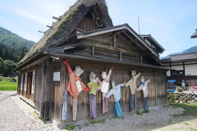 [Day trip bus tour from Kanazawa Station] Weekend only! World Heritage Shirakawago Day Bus Tour - Museums, houses, and what you may need to skip