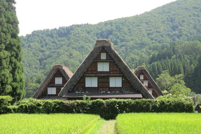 [Day trip bus tour from Kanazawa Station] Weekend only! World Heritage Shirakawago Day Bus Tour - Starting at Kanazawa Station at 9:20