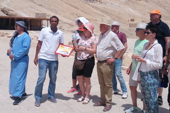 Day trip from Safaga port to Luxor by bus - Lunch is included, but drinks are not